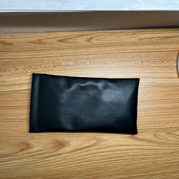 Christian Dior Optics Case Leather - Picture 2 of 2